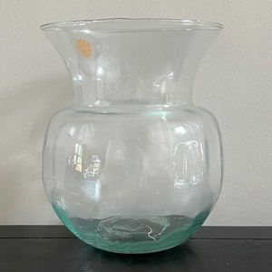 NEW! Decorative Clear Vase 6" Wide x 8" High, Bulb Clear